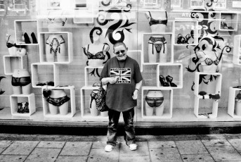 <div class=''>Pam</div><div class='entry-categories cat-links'><a href='http://peterclarkimages.co.uk/portfolio/on-the-streets/'>On the Streets</a></div>
