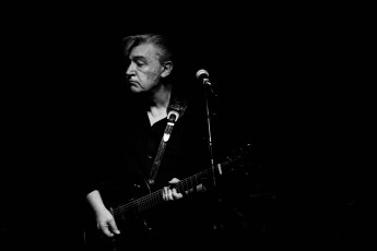 <div class=''>Chris Spedding</div><div class='entry-categories cat-links'><a href='http://peterclarkimages.co.uk/portfolio/music/'>Music</a> | <a href='http://peterclarkimages.co.uk/portfolio/performance/'>Performance</a></div>