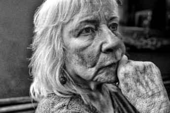 <div class=''>Edwina McPherson</div><div class='entry-categories cat-links'><a href='http://peterclarkimages.co.uk/portfolio/french-house/'>French House</a> | <a href='http://peterclarkimages.co.uk/portfolio/portraits/'>Portraits</a> | <a href='http://peterclarkimages.co.uk/portfolio/soho/'>Soho</a></div>