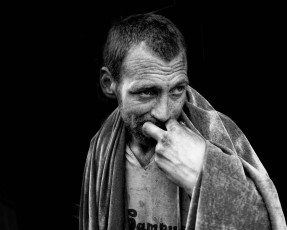 <div class=''>Dean Street</div><div class='entry-categories cat-links'><a href='https://peterclarkimages.co.uk/portfolio/on-the-streets/'>On the Streets</a></div>