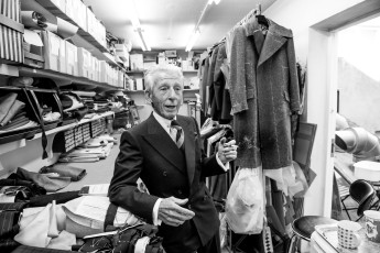 <div class=''>Esward Sexton</div><div class='entry-categories cat-links'><a href='https://peterclarkimages.co.uk/portfolio/fashion/'>Fashion</a> | <a href='https://peterclarkimages.co.uk/portfolio/portraits/'>Portraits</a></div>